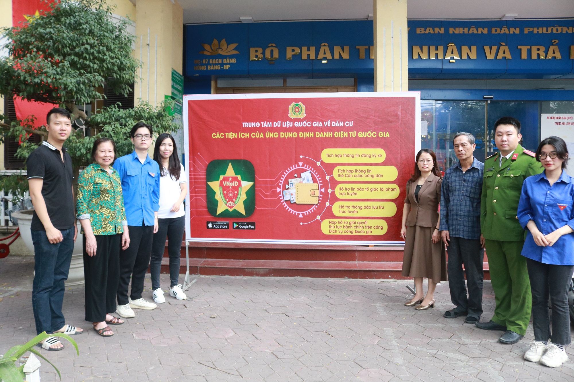 Công an phường Thượng Lý: Tập trung cao cho công tác xác định định danh điện tử